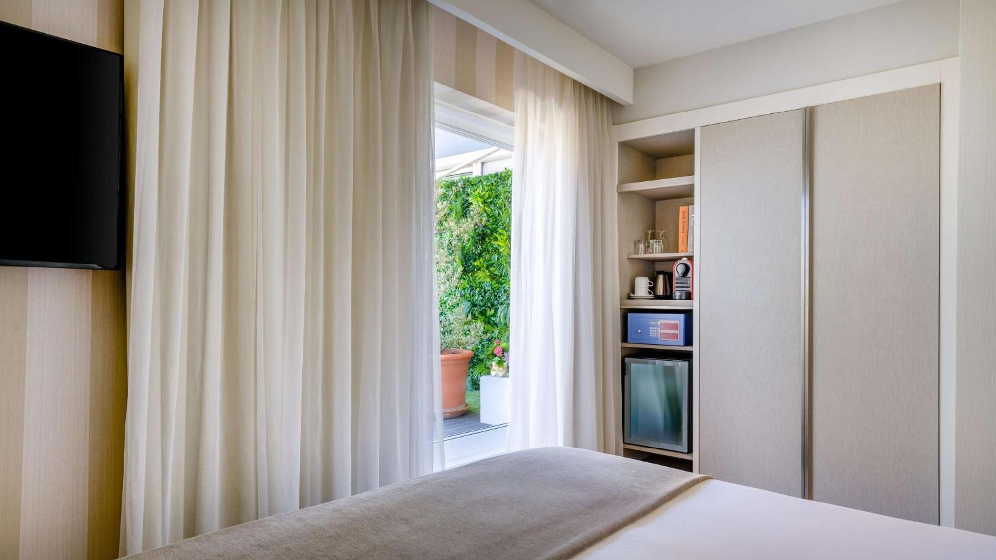 Nh Collection Madrid Colon Hotel Exterior photo
